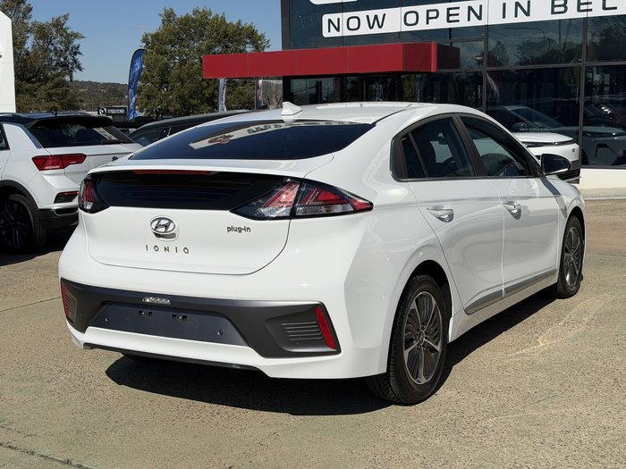 2022 Hyundai IONIQ Plug-in Premium