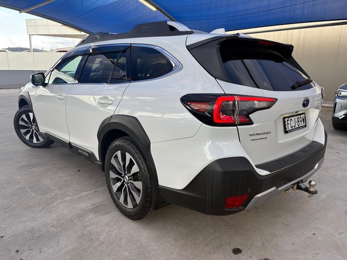 2023 Subaru Outback AWD Touring
