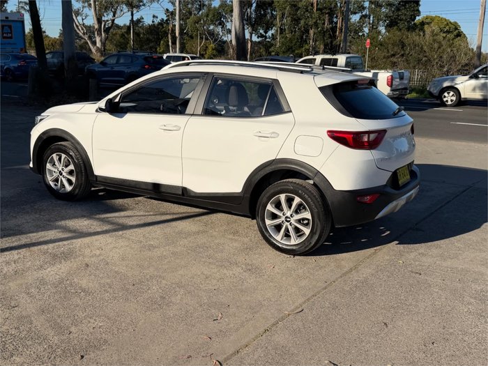 2024 KIA STONIC S