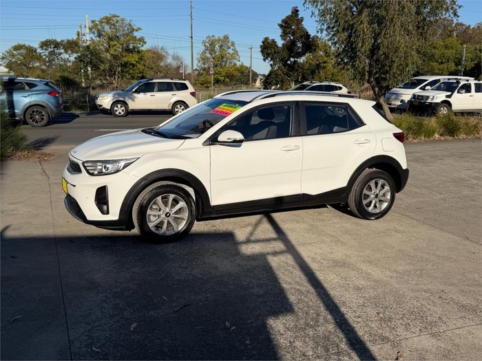 2024 KIA STONIC S