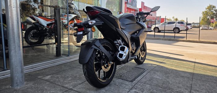 2025 Suzuki Gixxer SF 250 Gixxer Black