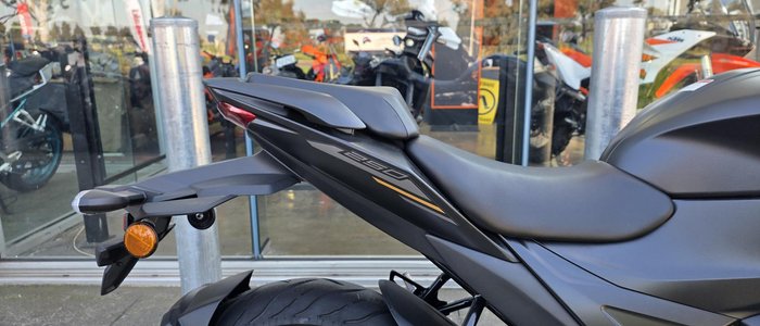 2025 Suzuki Gixxer SF 250 Gixxer Black