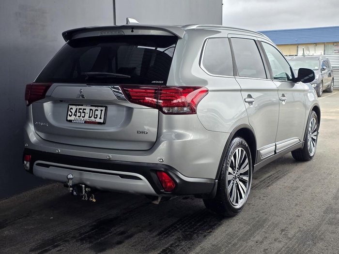2020 Mitsubishi Outlander LS
