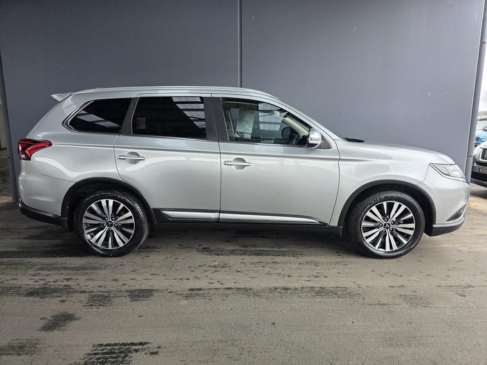 2020 Mitsubishi Outlander LS