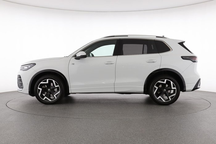 2025 Volkswagen Tiguan 150TSI R-Line