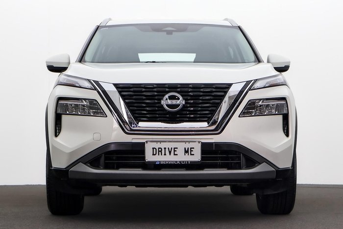 2025 Nissan X-TRAIL ST
