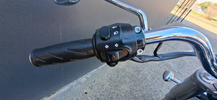 2011 Triumph AMERICA BLACK