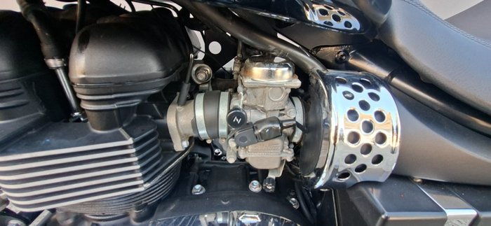 2011 Triumph AMERICA BLACK