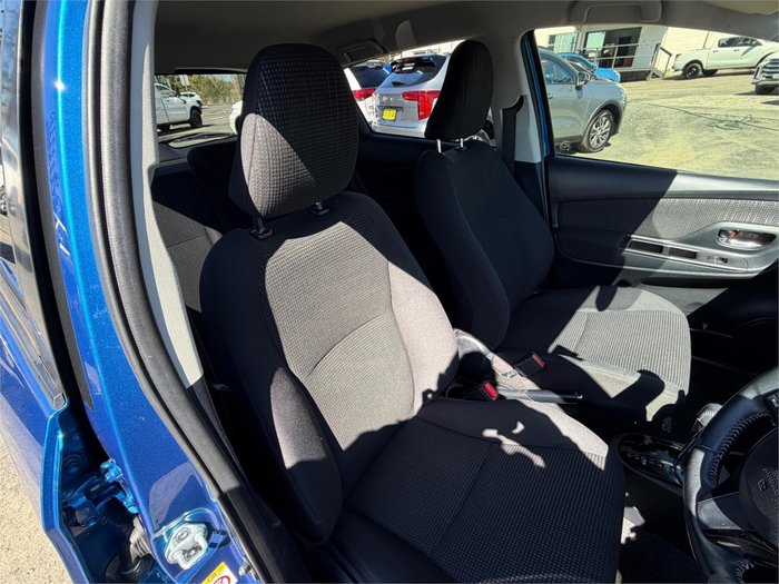 2017 TOYOTA YARIS SX