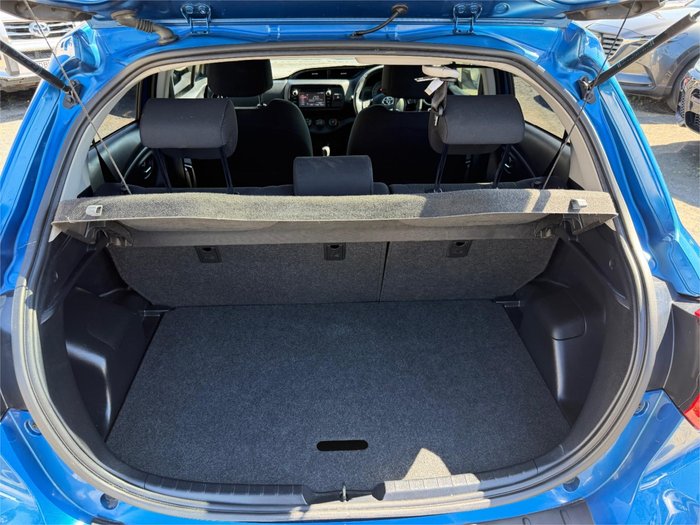 2017 TOYOTA YARIS SX