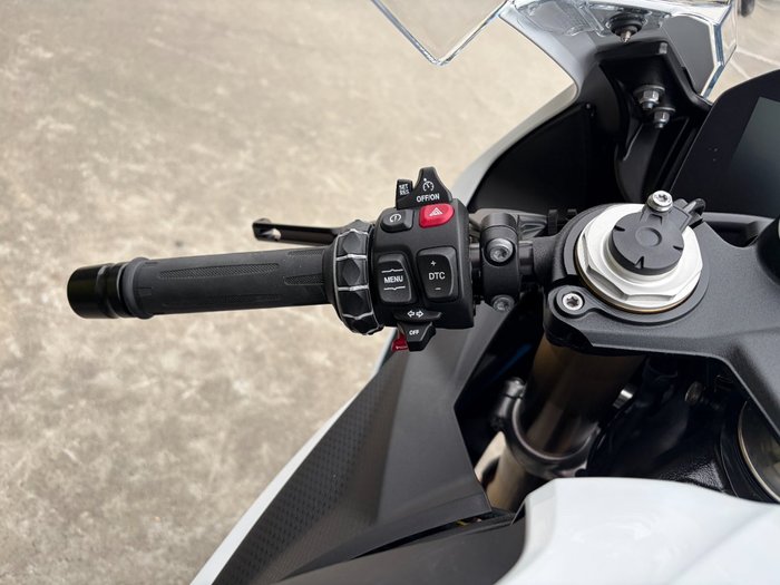 2025 BMW Motorrad S 1000 RR M SPORT White