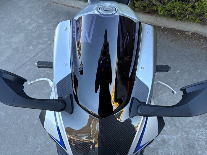 2016 Yamaha YZF-R1 M Grey
