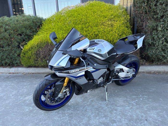 2016 Yamaha YZF-R1 M Grey