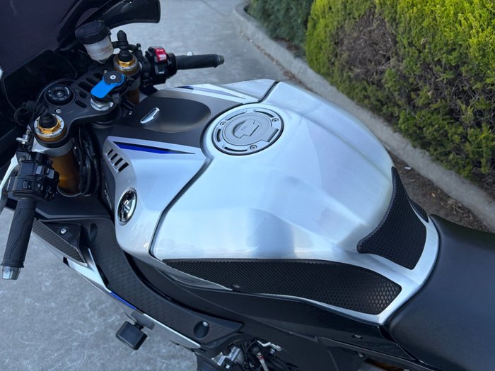 2016 Yamaha YZF-R1 M Grey