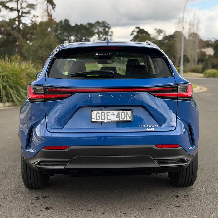 2026 Lexus NX 450h+ Luxury