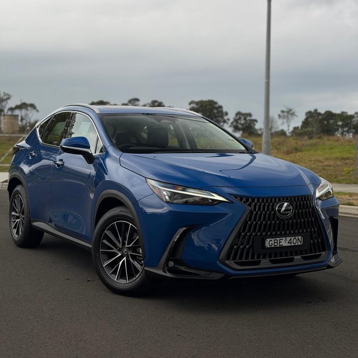 2026 Lexus NX 450h+ Luxury