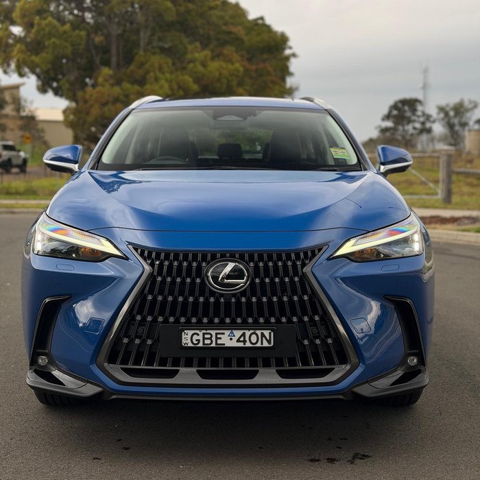2026 Lexus NX 450h+ Luxury