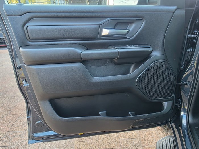 2026 RAM 1500 Express Black Edition Hurricane SO