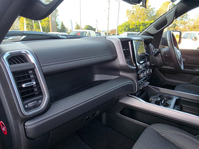 2026 RAM 1500 Express Black Edition Hurricane SO