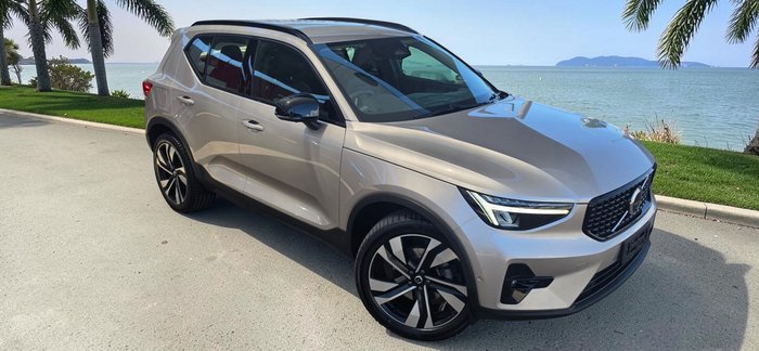 2023 Volvo XC40