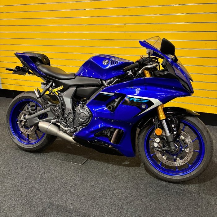 2024 Yamaha YZF-R7LA