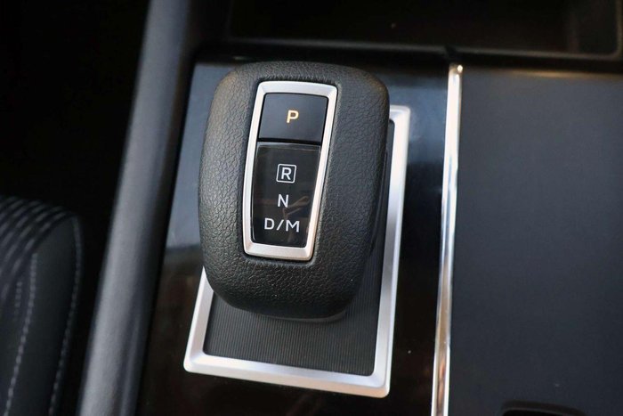 2024 Mitsubishi Outlander ES
