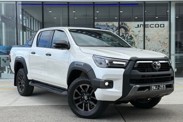 2022 Toyota Hilux Rogue