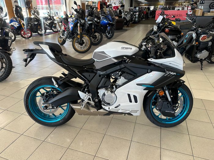 2025 CFMOTO
