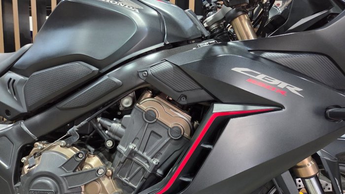 2019 Honda CB650R Black