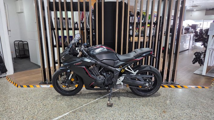 2019 Honda CB650R Black