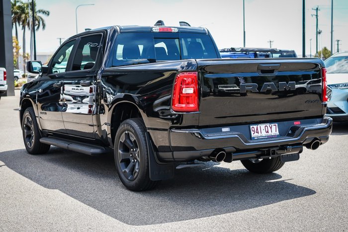 2026 RAM 1500 Express Black Edition Hurricane SO