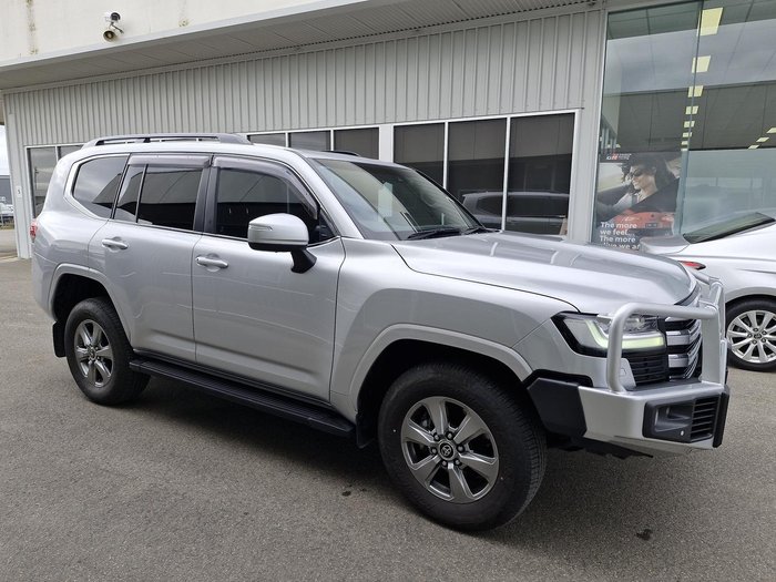 2022 Toyota Landcruiser VX