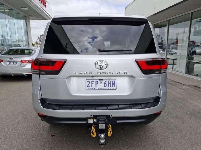 2022 Toyota Landcruiser VX