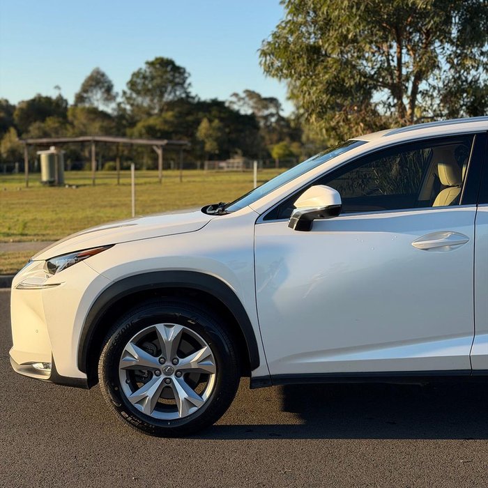 2015 Lexus NX 300h Sports Luxury