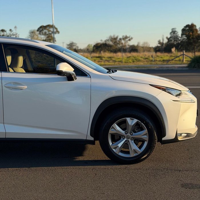 2015 Lexus NX 300h Sports Luxury