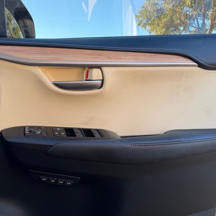 2015 Lexus NX 300h Sports Luxury