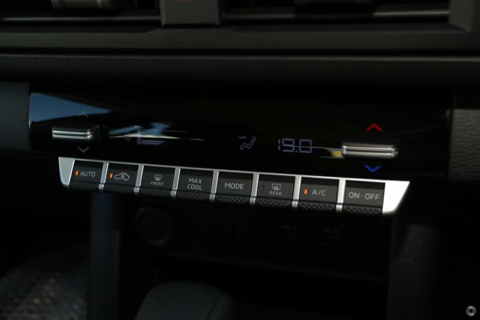 2026 Mitsubishi Triton GLX