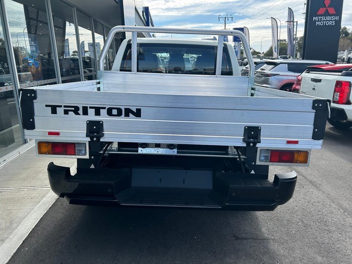 2026 Mitsubishi Triton GLX