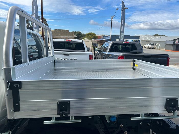 2026 Mitsubishi Triton GLX