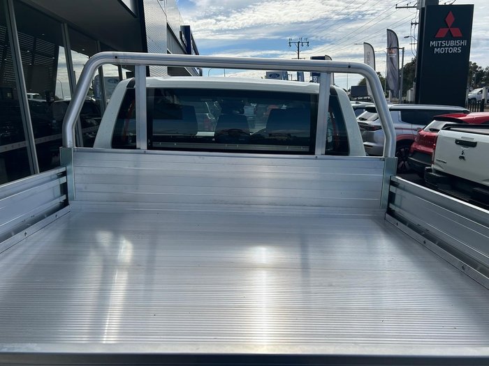 2026 Mitsubishi Triton GLX