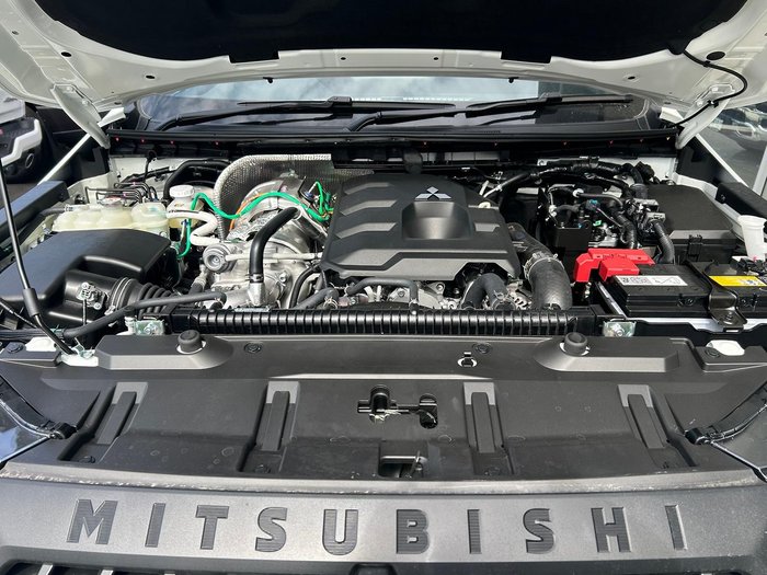 2026 Mitsubishi Triton GLX