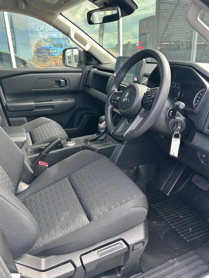 2026 Mitsubishi Triton GLX