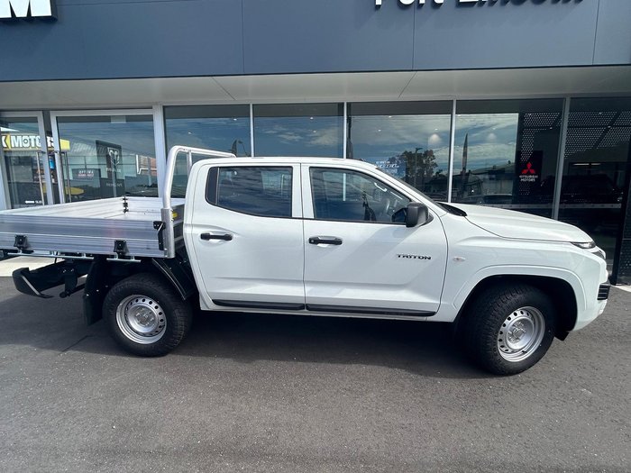 2026 Mitsubishi Triton GLX