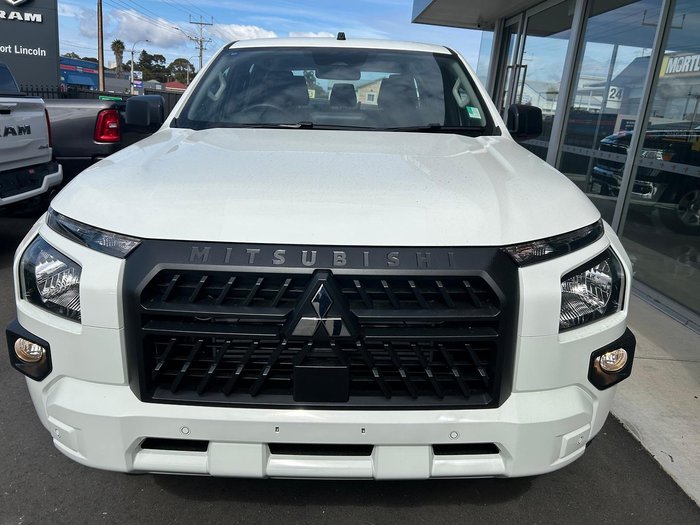 2026 Mitsubishi Triton GLX