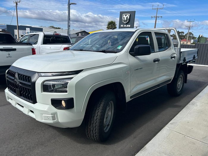 2026 Mitsubishi Triton GLX