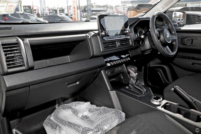 2026 Mitsubishi Triton GLX