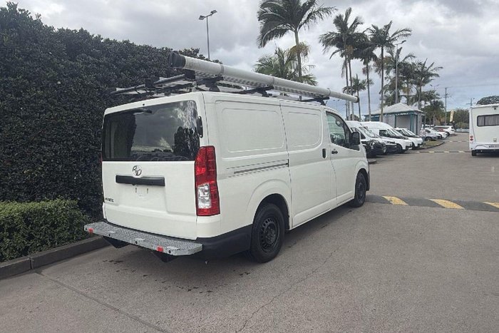 2022 Toyota Hiace