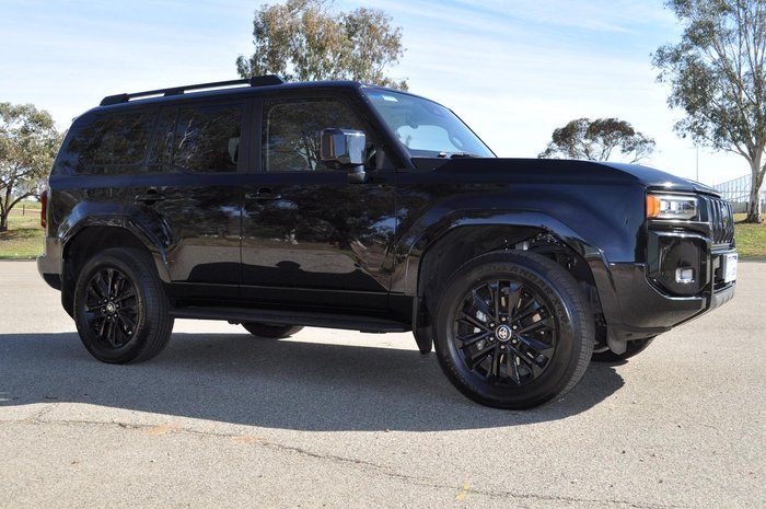 2025 Toyota Landcruiser Prado