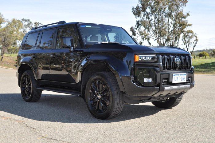 2025 Toyota Landcruiser Prado