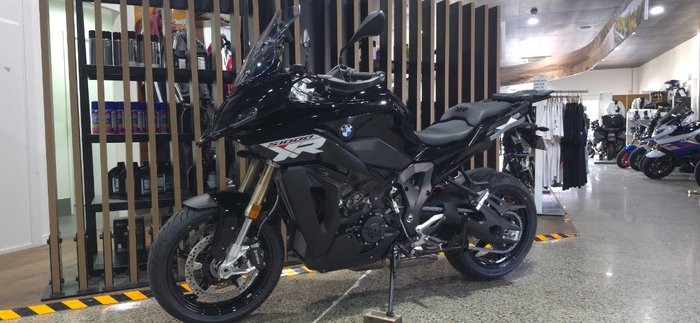 2026 BMW Motorrad S 1000 XR Black